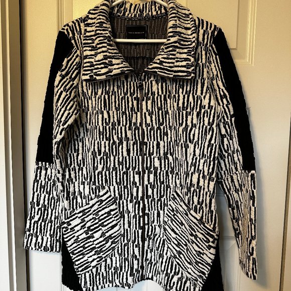 Tonia Debellis Black/White Front Zip Jacket - Picture 1 of 5